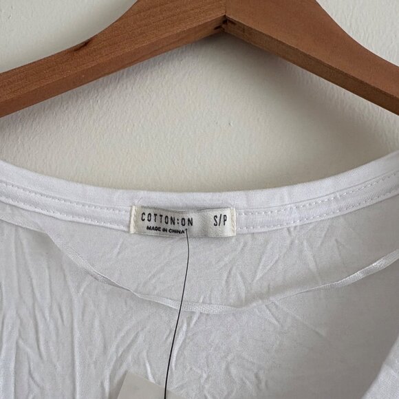 Cotton On V-Neck Short Sleeve Shirt White NWT Women’s Size S - Picture 5 of 6